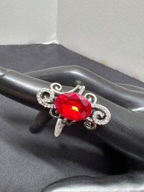 Elegant Silver-Tone Ring With Red Oval Gemstone & Crystal Accents - Size 6